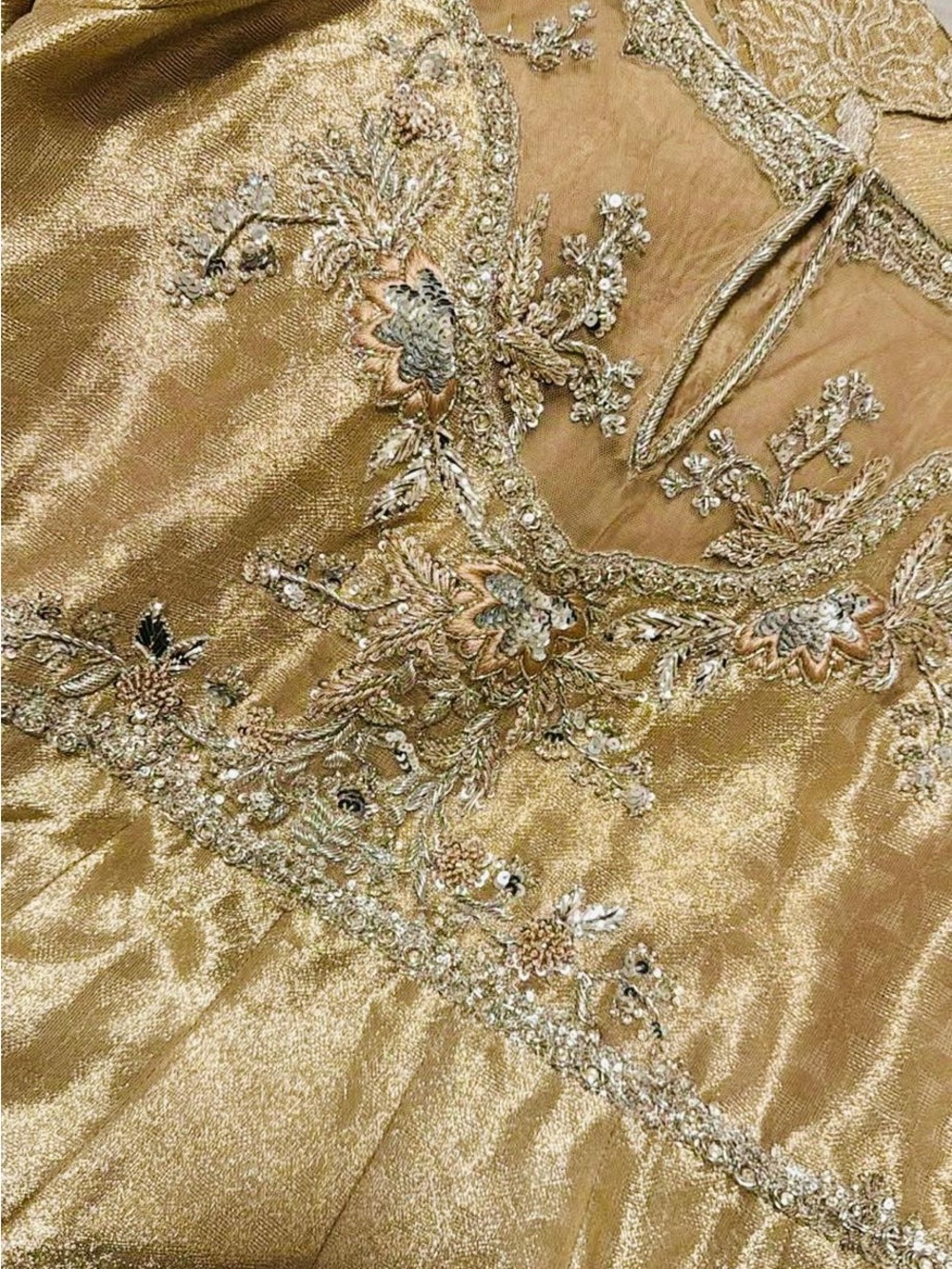 Authentic Tena Durrani Outfit - Worn Once - Women’s Medium